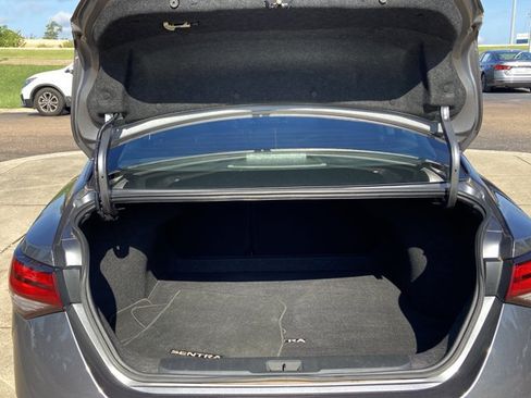 Used 2023 Nissan Sentra SR w/ Electronics Package FWD image 26