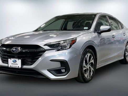 Used 2025 Subaru Legacy Premium AWD/4WD image 3