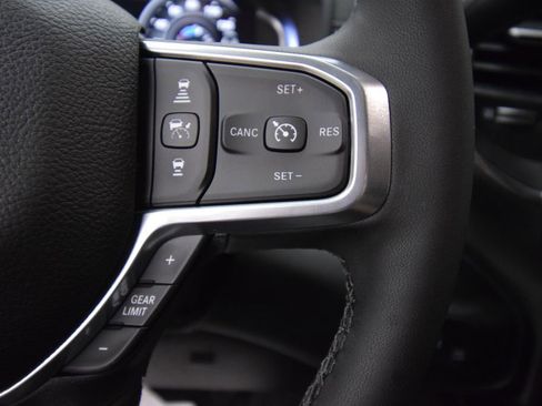 New 2026 RAM 3500 Laramie AWD/4WD image 30