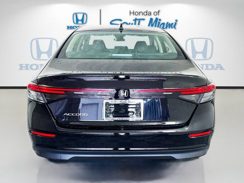 Used 2025 Honda Accord LX image 5