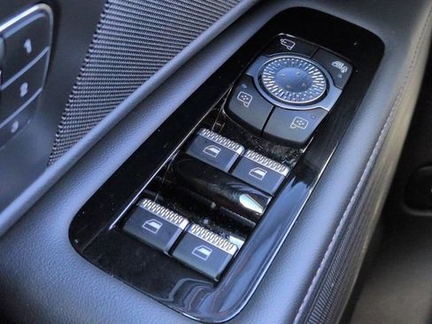 Used 2024 Lincoln Nautilus Premier w/ Jet Appearance Package AWD/4WD image 23