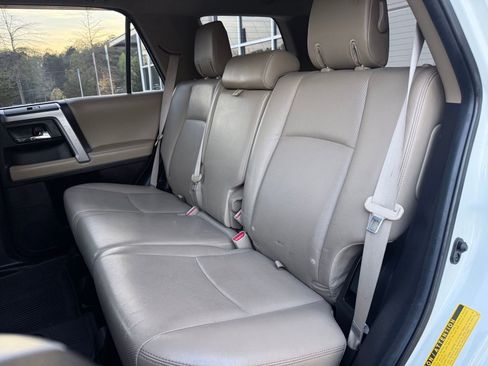 Used 2014 Toyota 4Runner Limited image 41