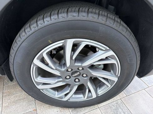 Used 2024 Lincoln Corsair FWD image 34