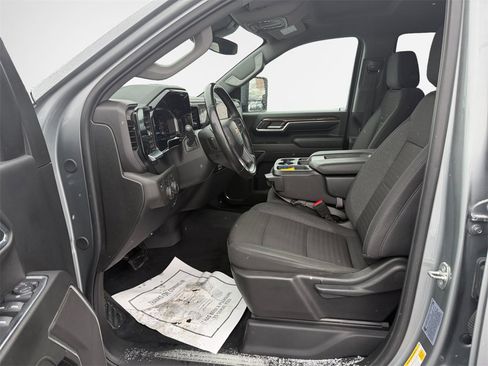 Used 2024 Chevrolet Silverado 2500 LT image 12