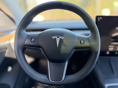 Used 2022 Tesla Model 3 Long Range image 43