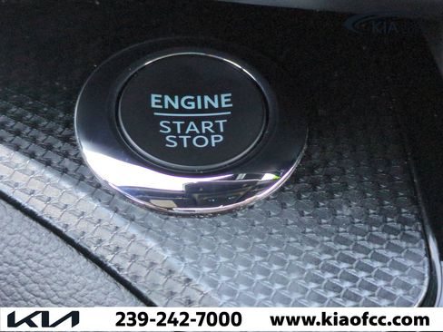 Used 2024 Ford Explorer ST-Line w/ Class IV Trailer Tow Package image 31