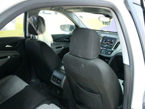Used 2024 Chevrolet Equinox LS w/ LS Convenience Package AWD/4WD image 12