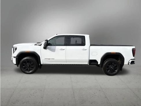 Used 2024 GMC Sierra 3500 AT4 w/ AT4 Premium Plus Package image 2