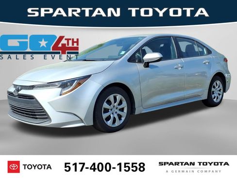 Used 2024 Toyota Corolla LE FWD image 1