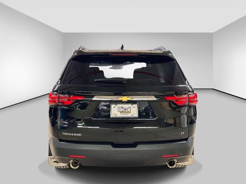 Used 2023 Chevrolet Traverse LT FWD image 3