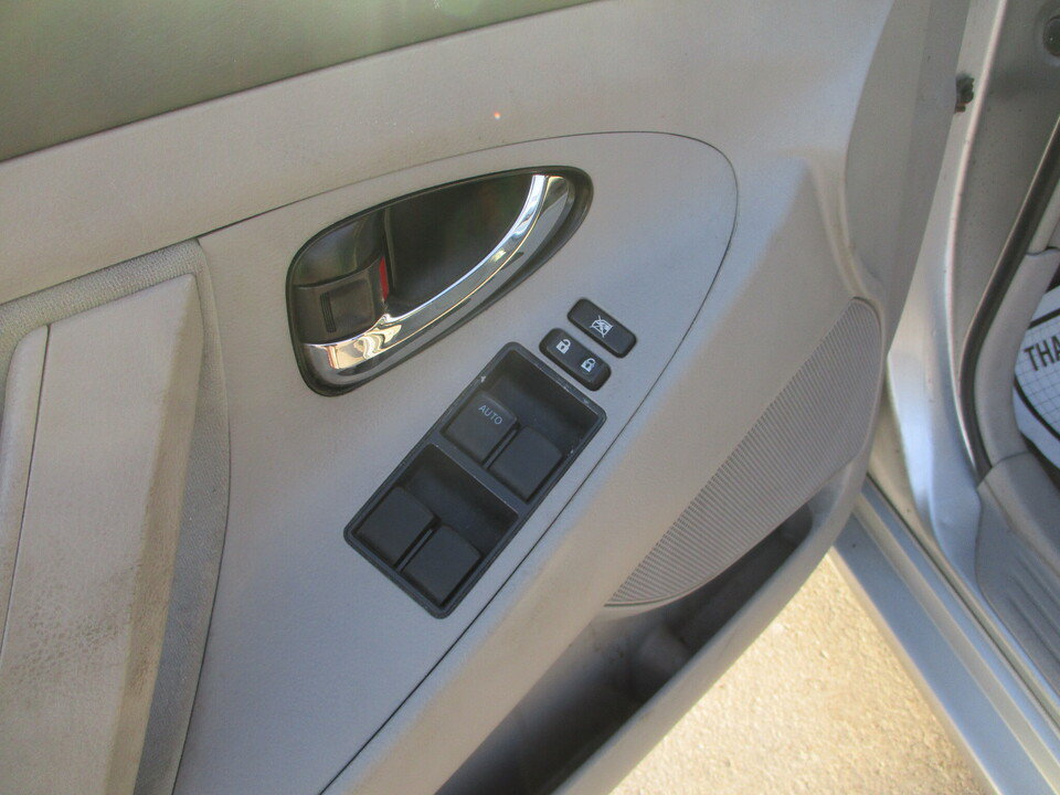 Used 2007 Toyota Camry LE FWD image 23