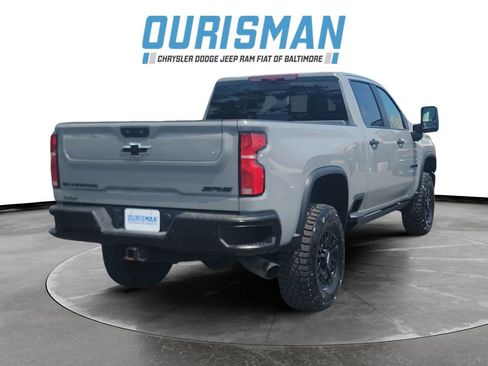 Used 2024 Chevrolet Silverado 2500 ZR2 w/ Technology Package AWD/4WD image 6