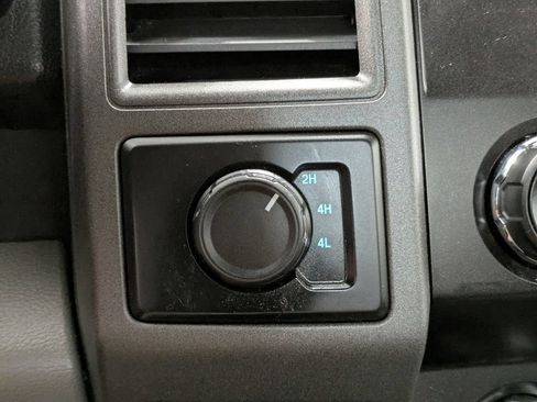 Used 2019 Ford F250 XL w/ STX Appearance Package AWD/4WD image 21