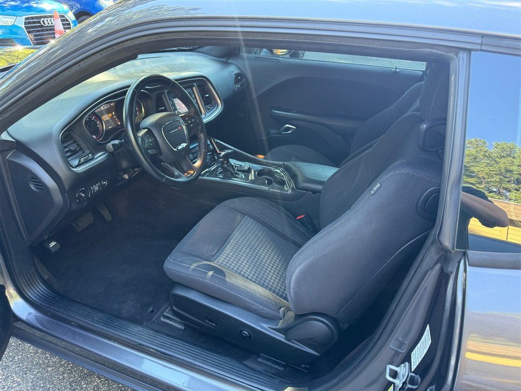 Used 2017 Dodge Challenger SXT w/ Sound Group RWD image 9