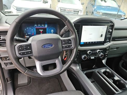 Used 2025 Ford F150 XLT w/ Equipment Group 301A Standard AWD/4WD image 17