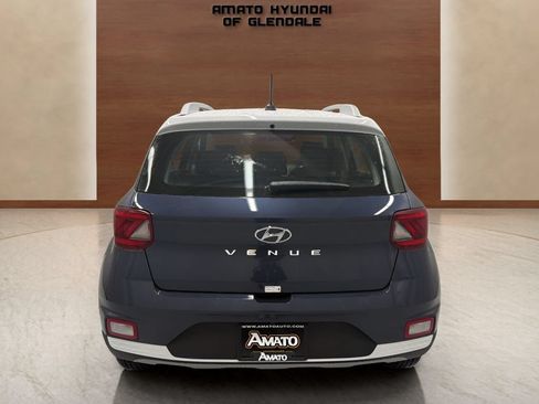 New 2026 Hyundai Venue SEL FWD image 5
