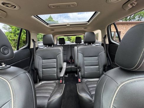 Used 2019 GMC Acadia Denali w/ Technology Package AWD/4WD image 27