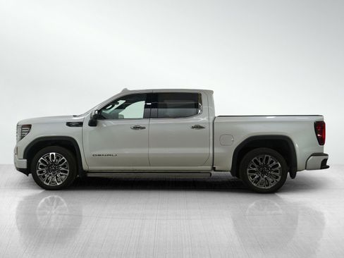 Used 2023 GMC Sierra 1500 Denali Ultimate image 2