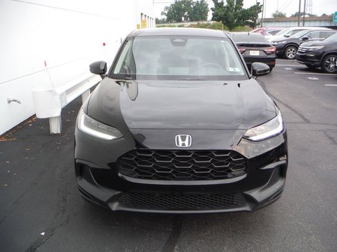 Used 2023 Honda HR-V LX image 3