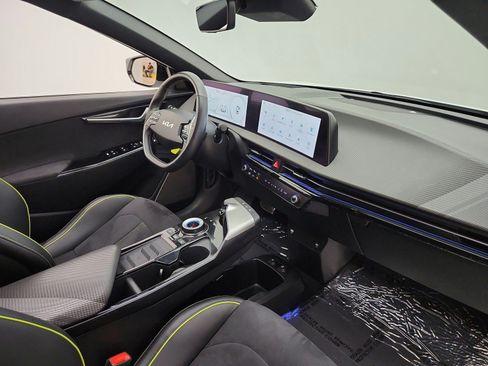 Used 2023 Kia EV6 GT AWD/4WD image 30