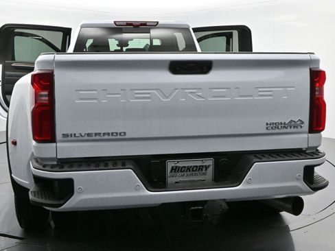 Used 2026 Chevrolet Silverado 3500 High Country w/ High Country Premium Package AWD/4WD image 45