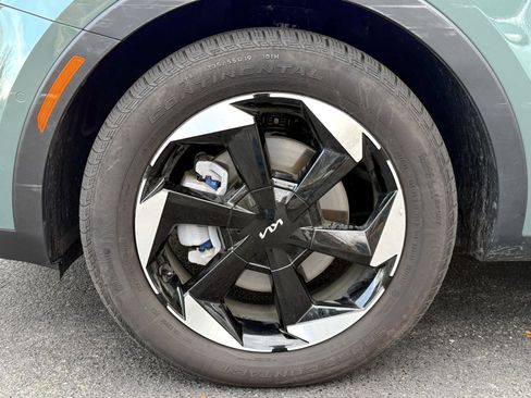 Certified 2025 Kia Sorento SX Prestige image 9