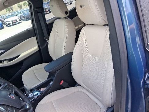 Used 2025 Buick Encore GX Sport Touring FWD image 14