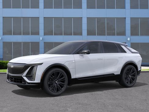 New 2026 Cadillac Lyriq Signature Sport image 2