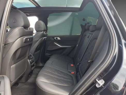 Used 2024 BMW X5 xDrive40i w/ M Sport Package AWD/4WD image 5