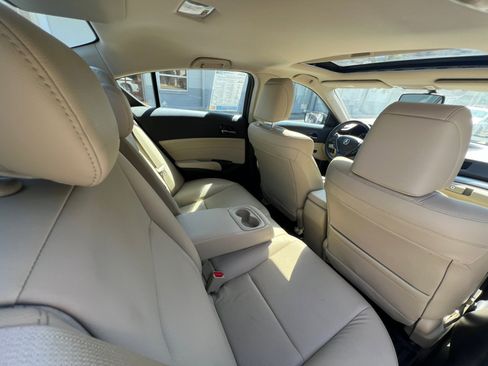 Used 2018 Acura ILX image 25