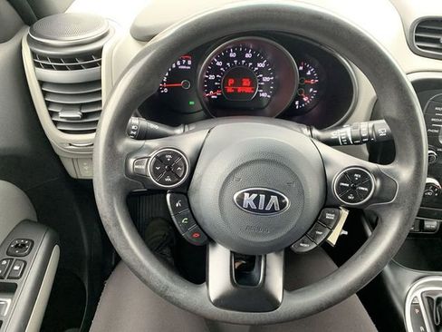 Used 2019 Kia Soul image 19