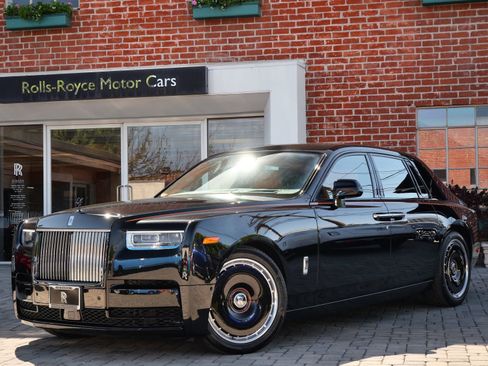 New 2026 Rolls-Royce Phantom Sedan image 1