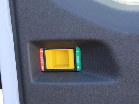 Used 2024 Ford Transit 350 XLT RWD image 18