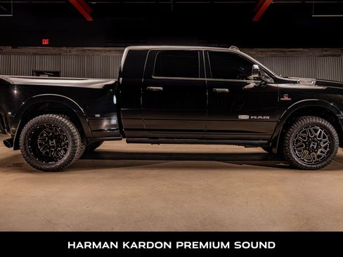 Used 2022 RAM 3500 Limited image 10