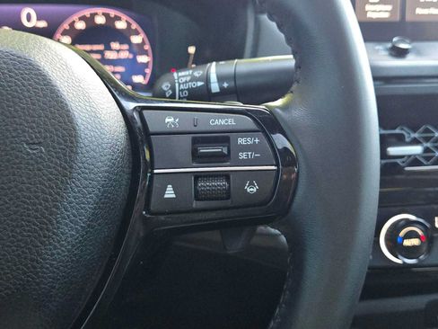 Used 2023 Honda Accord Touring image 30