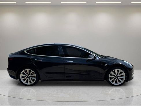 Used 2018 Tesla Model 3 Long Range AWD/4WD image 6