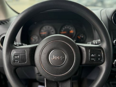 Used 2015 Jeep Patriot Sport w/ Power Value Group image 14