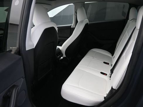 Used 2023 Tesla Model Y Long Range image 16