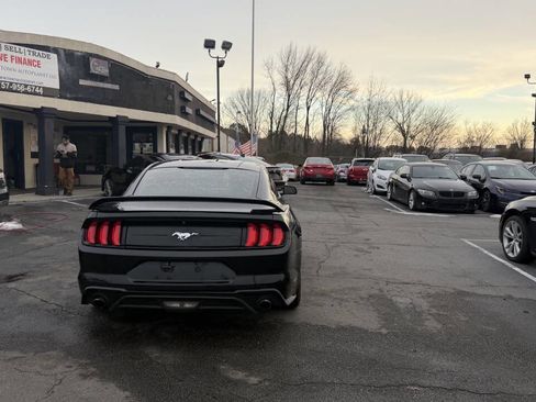 Used 2018 Ford Mustang EcoBoost 2dr Fastback image 12