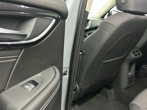 Used 2023 Buick Envision Preferred w/ Sport Touring Package image 31