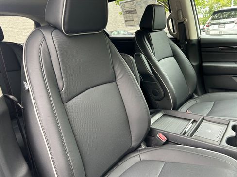 New 2026 Honda Odyssey Elite image 16
