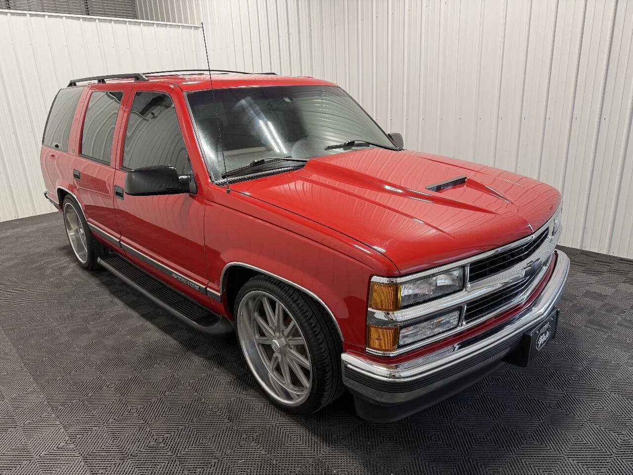 Used 1998 Chevrolet Tahoe 2WD image 3