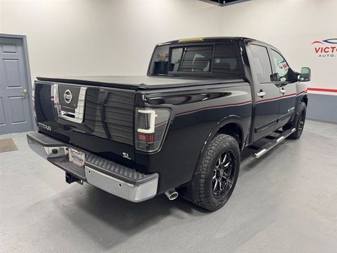 Used 2011 Nissan Titan SL w/ SL Max Utility Pkg RWD image 3