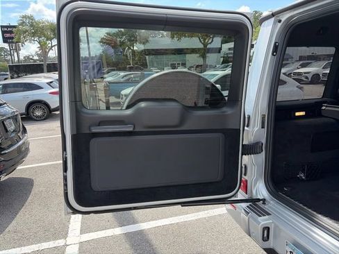 Used 2023 Mercedes-Benz G 63 AMG 4MATIC w/ Seat Comfort Package image 23