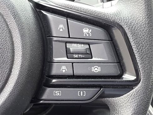 Used 2024 Subaru Crosstrek 2.0i Premium image 27