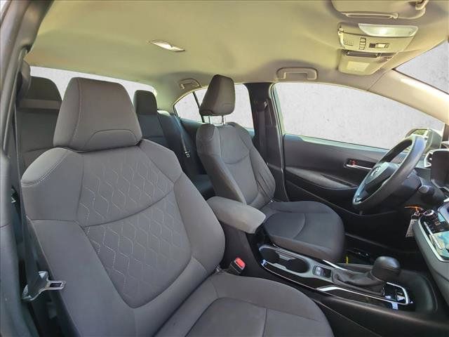 Used 2021 Toyota Corolla LE FWD image 19
