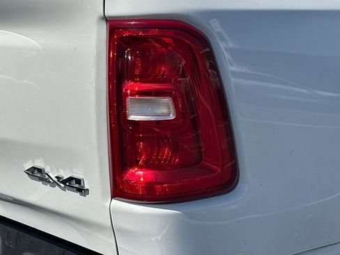 Used 2025 RAM 1500 Laramie AWD/4WD image 7