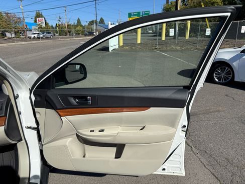 Used 2014 Subaru Outback 2.5i Limited w/ Moonroof Package image 20