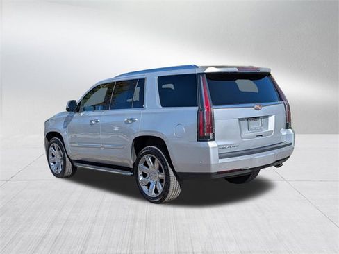 Used 2020 Cadillac Escalade Luxury image 7