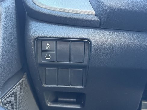 Used 2019 Honda CR-V LX image 31